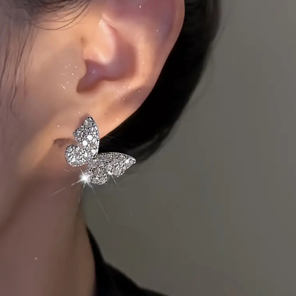 Sparkling Rhinestone Butterfly Earrings